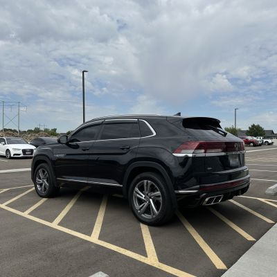 2025 Volkswagen Atlas with ceramic tint, after photo 3