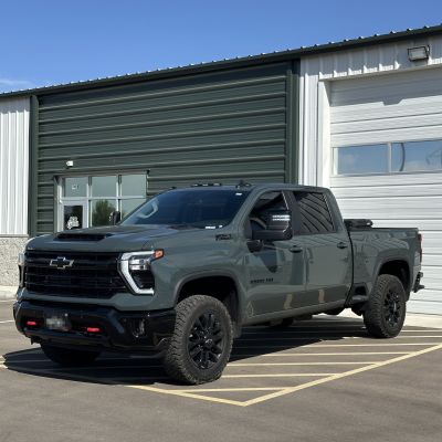 2025 Chevy Silverado gets carbon tint