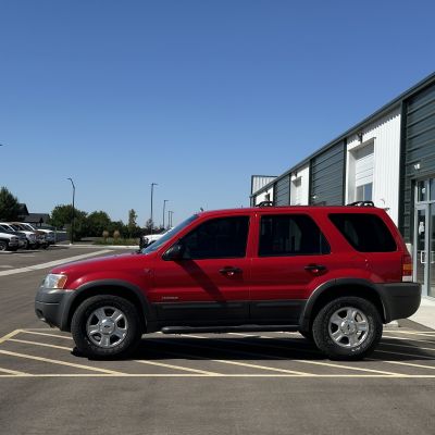 2001 Ford Escape with carbon tint, after photo 2