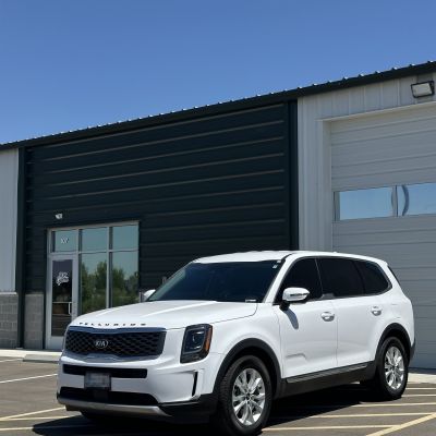 2021 Kia Telluride with ceramic tint, after photo 1