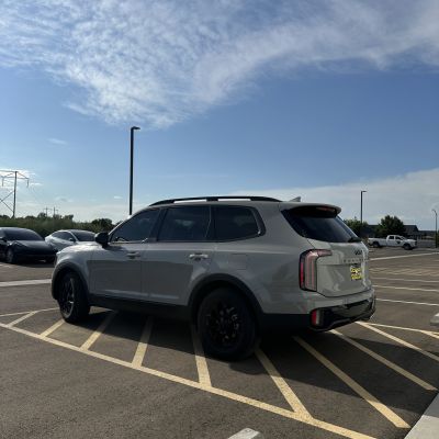 2025 Kia Telluride with ceramic tint, after photo 3